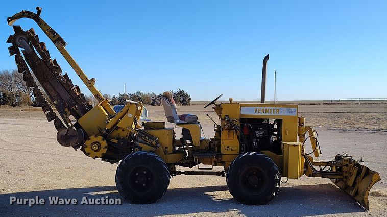 image for item DV6670 Vermeer  M-470 trencher