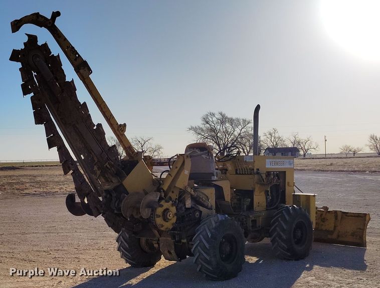 image for item DV6670 Vermeer  M-470 trencher