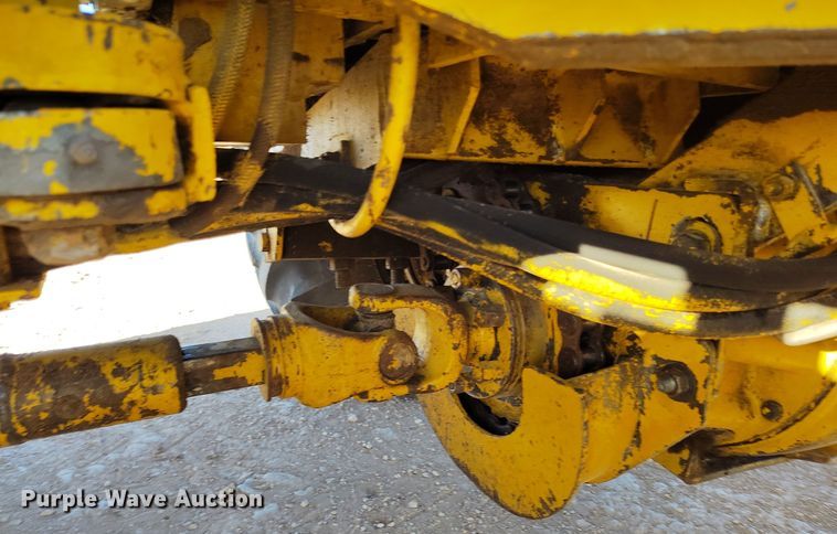 image for item DV6670 Vermeer  M-470 trencher