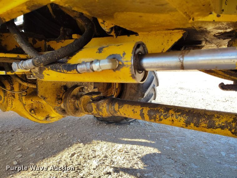 image for item DV6670 Vermeer  M-470 trencher