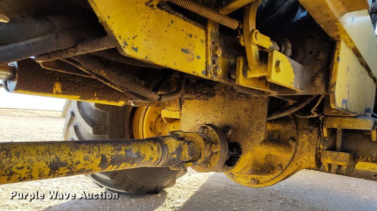 image for item DV6670 Vermeer  M-470 trencher