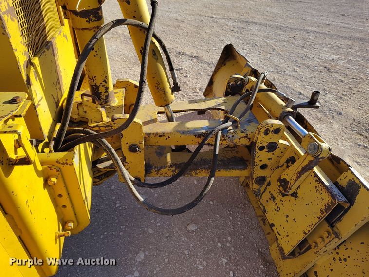 image for item DV6670 Vermeer  M-470 trencher