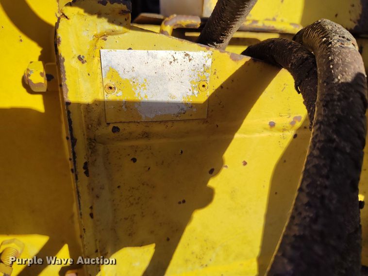 image for item DV6670 Vermeer  M-470 trencher