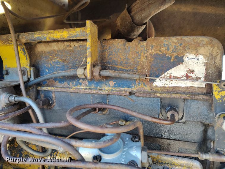 image for item DV6670 Vermeer  M-470 trencher