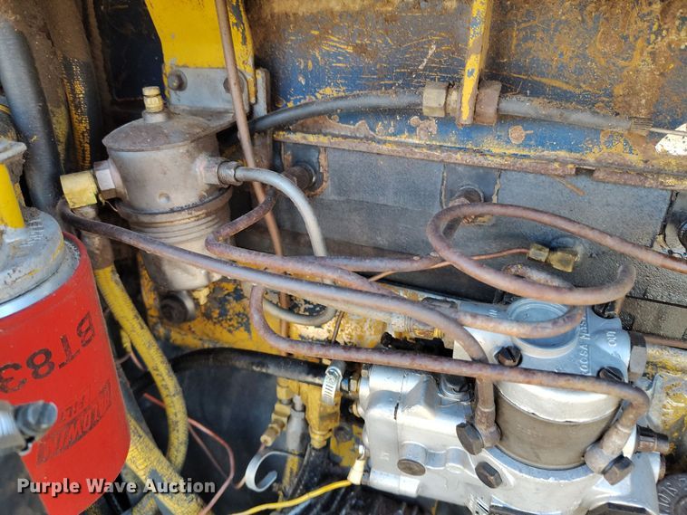 image for item DV6670 Vermeer  M-470 trencher