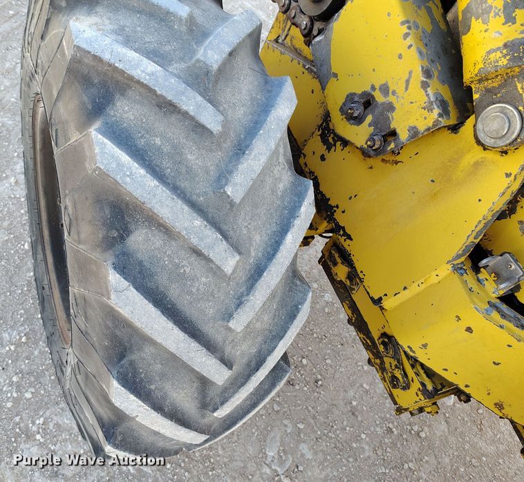 image for item DV6670 Vermeer  M-470 trencher