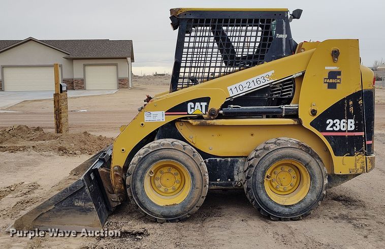image for item DV6679 2007 Caterpillar 236B skid steer loader