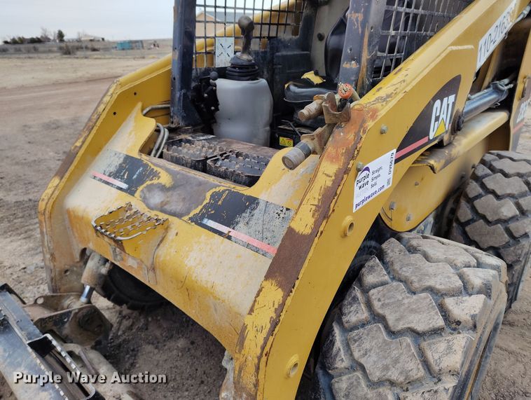 image for item DV6679 2007 Caterpillar 236B skid steer loader