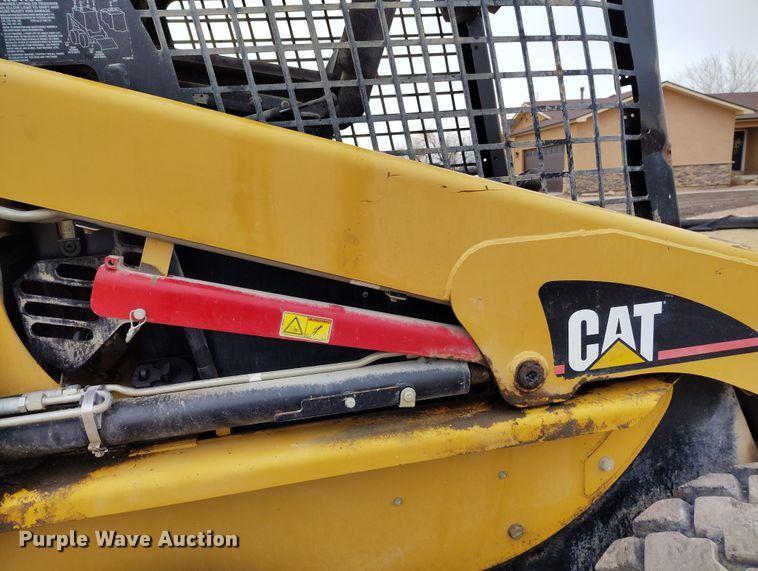 image for item DV6679 2007 Caterpillar 236B skid steer loader