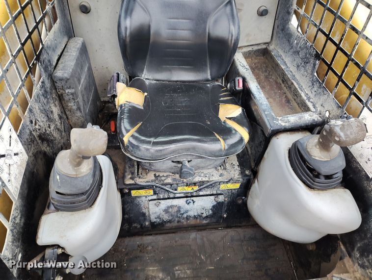 image for item DV6679 2007 Caterpillar 236B skid steer loader