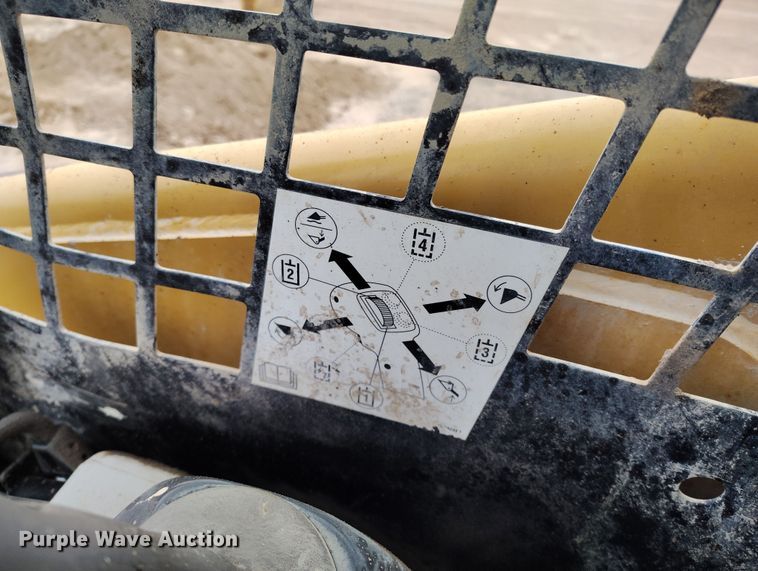 image for item DV6679 2007 Caterpillar 236B skid steer loader