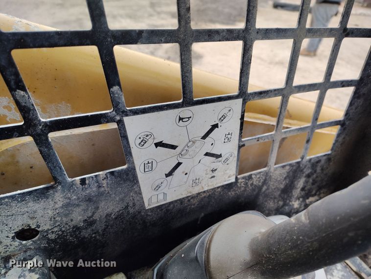 image for item DV6679 2007 Caterpillar 236B skid steer loader