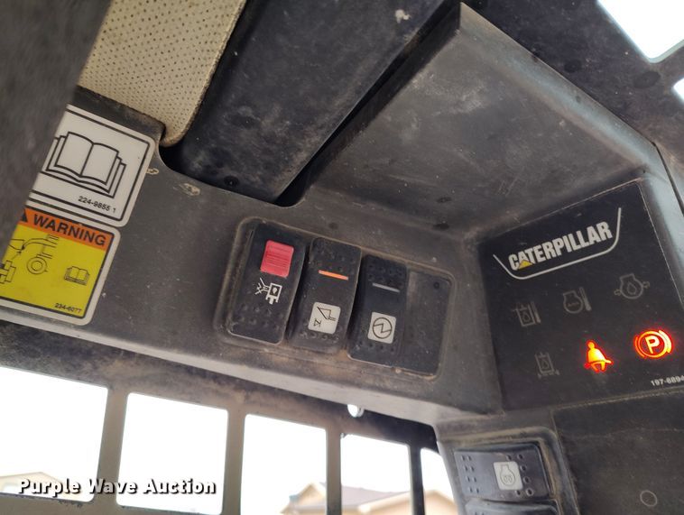 image for item DV6679 2007 Caterpillar 236B skid steer loader