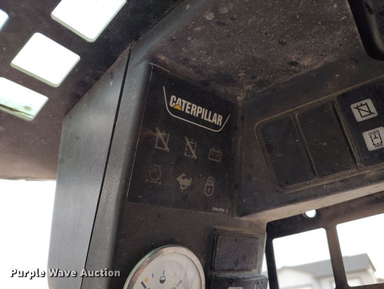 image for item DV6679 2007 Caterpillar 236B skid steer loader