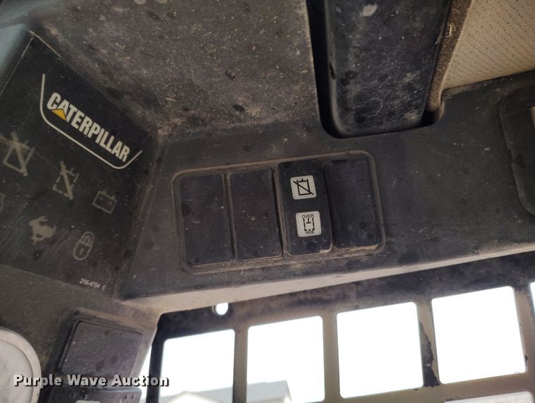 image for item DV6679 2007 Caterpillar 236B skid steer loader