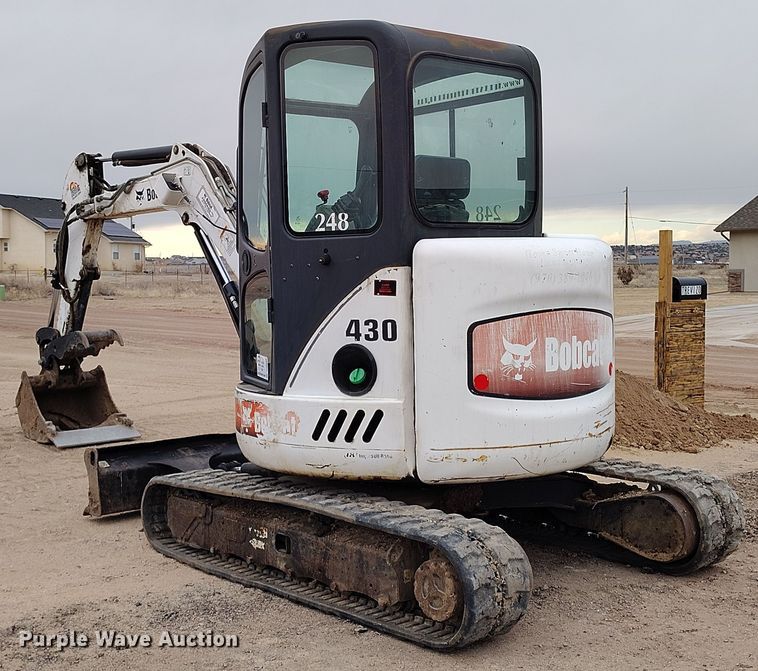 image for item DV6680 2006 Bobcat 430 ZHS mini excavator