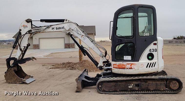 image for item DV6680 2006 Bobcat 430 ZHS mini excavator