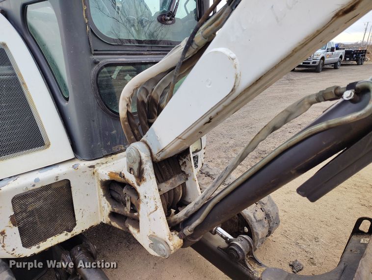 image for item DV6680 2006 Bobcat 430 ZHS mini excavator