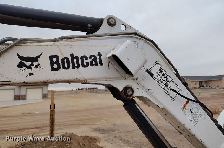 image for item DV6680 2006 Bobcat 430 ZHS mini excavator