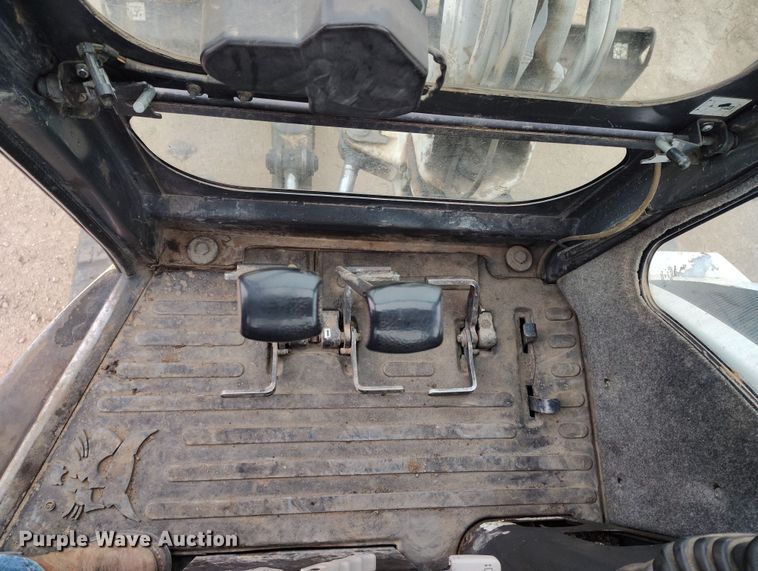 image for item DV6680 2006 Bobcat 430 ZHS mini excavator