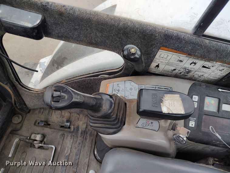 image for item DV6680 2006 Bobcat 430 ZHS mini excavator