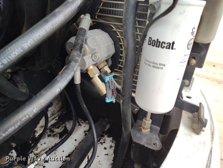 image for item DV6680 2006 Bobcat 430 ZHS mini excavator