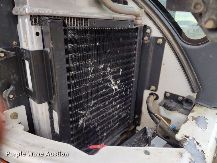 image for item DV6680 2006 Bobcat 430 ZHS mini excavator