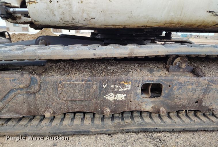 image for item DV6680 2006 Bobcat 430 ZHS mini excavator