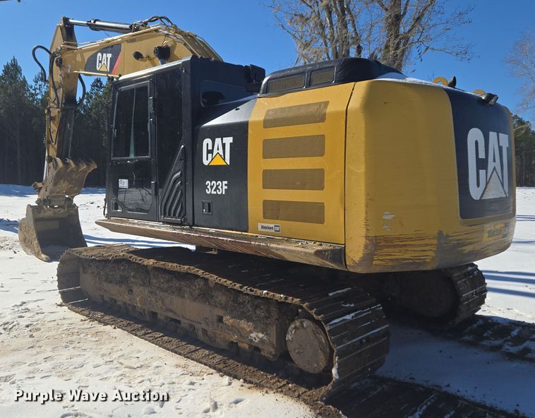 image for item DW1801 2017 Caterpillar 323F L excavator