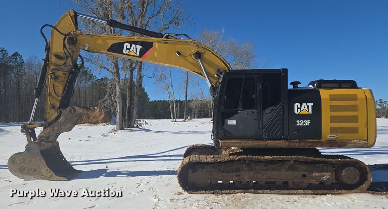 image for item DW1801 2017 Caterpillar 323F L excavator