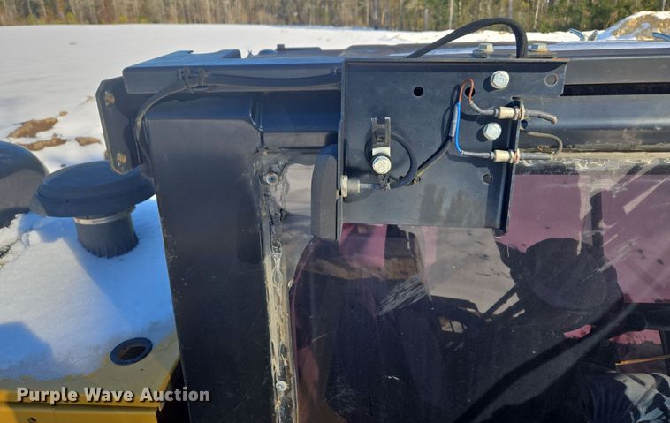 image for item DW1801 2017 Caterpillar 323F L excavator