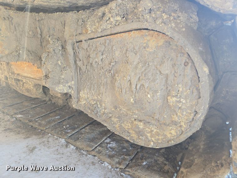 image for item DW1801 2017 Caterpillar 323F L excavator