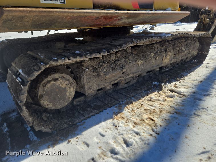 image for item DW1801 2017 Caterpillar 323F L excavator