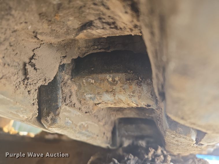 image for item DW1801 2017 Caterpillar 323F L excavator