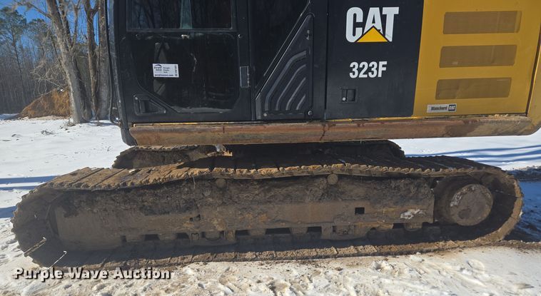 image for item DW1801 2017 Caterpillar 323F L excavator