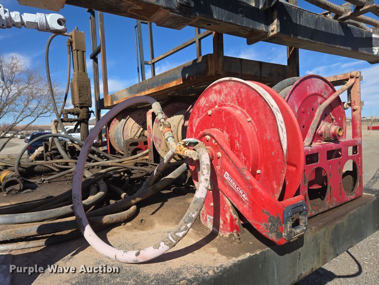 image for item DW1834 2011 Ford F750 Super Duty XL utility / service truck