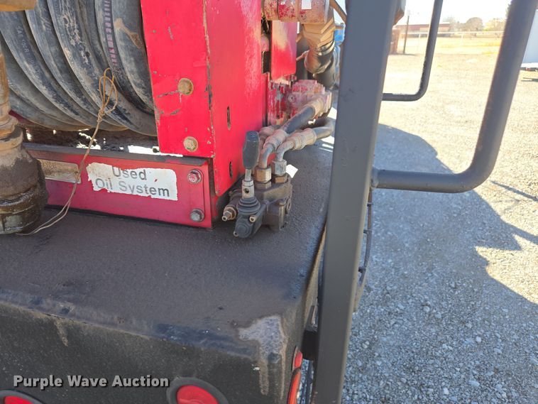 image for item DW1834 2011 Ford F750 Super Duty XL utility / service truck