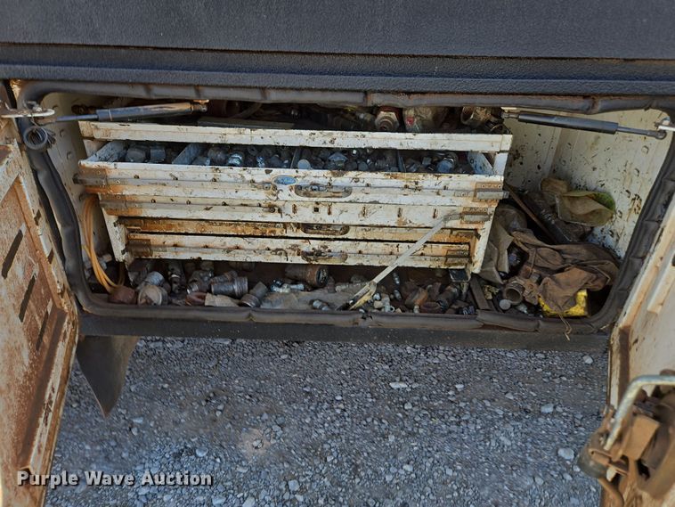 image for item DW1834 2011 Ford F750 Super Duty XL utility / service truck