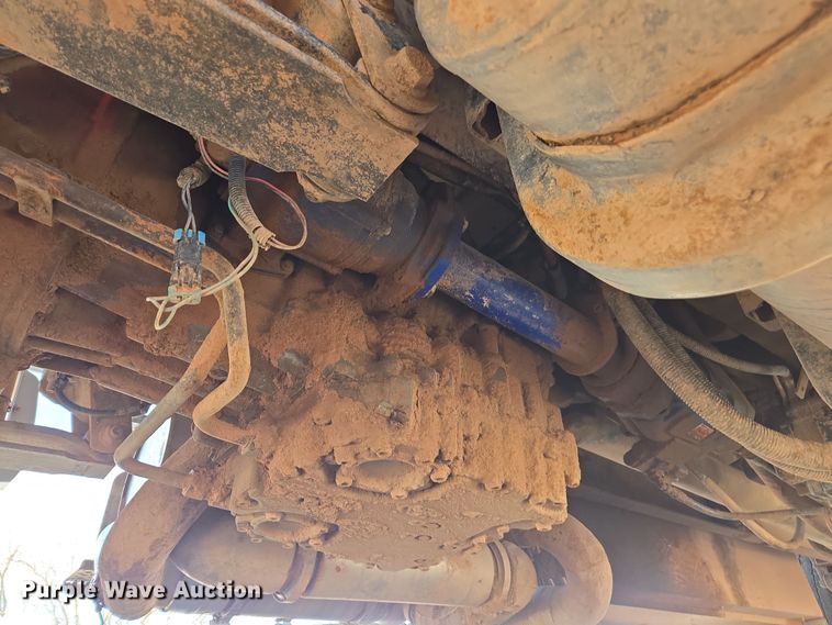 image for item DW1834 2011 Ford F750 Super Duty XL utility / service truck