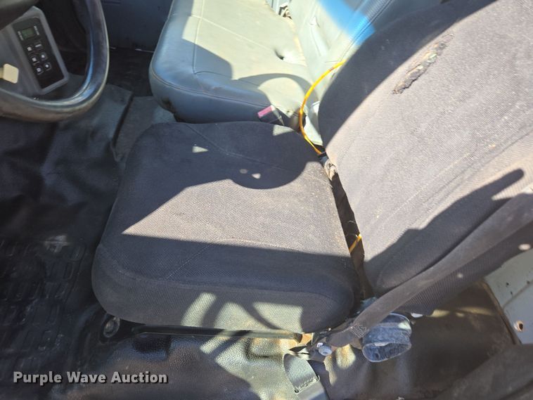 image for item DW1834 2011 Ford F750 Super Duty XL utility / service truck