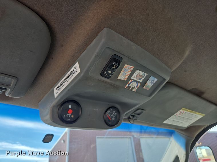 image for item DW1834 2011 Ford F750 Super Duty XL utility / service truck