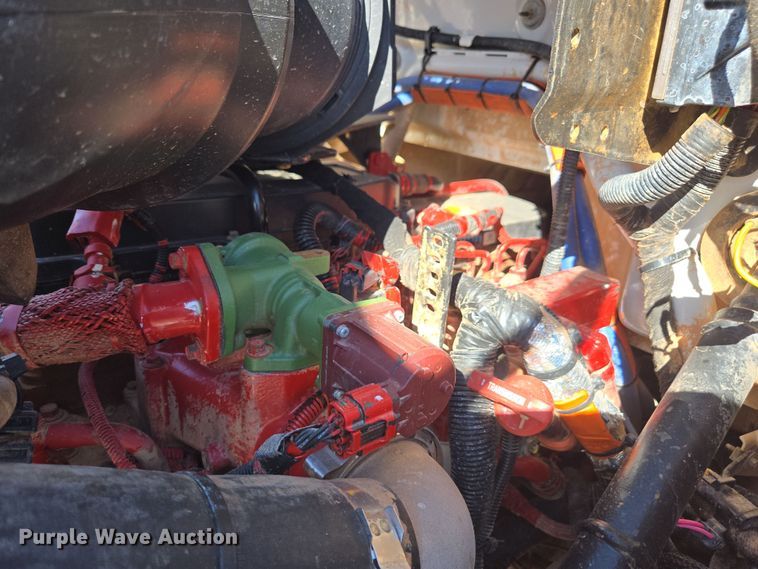 image for item DW1834 2011 Ford F750 Super Duty XL utility / service truck