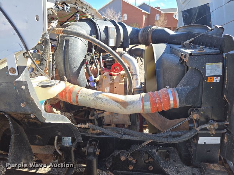 image for item DW1834 2011 Ford F750 Super Duty XL utility / service truck