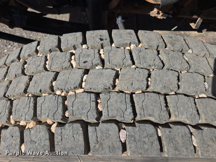 image for item DW1834 2011 Ford F750 Super Duty XL utility / service truck