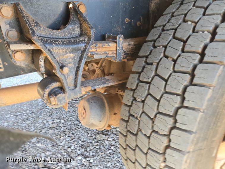 image for item DW1834 2011 Ford F750 Super Duty XL utility / service truck