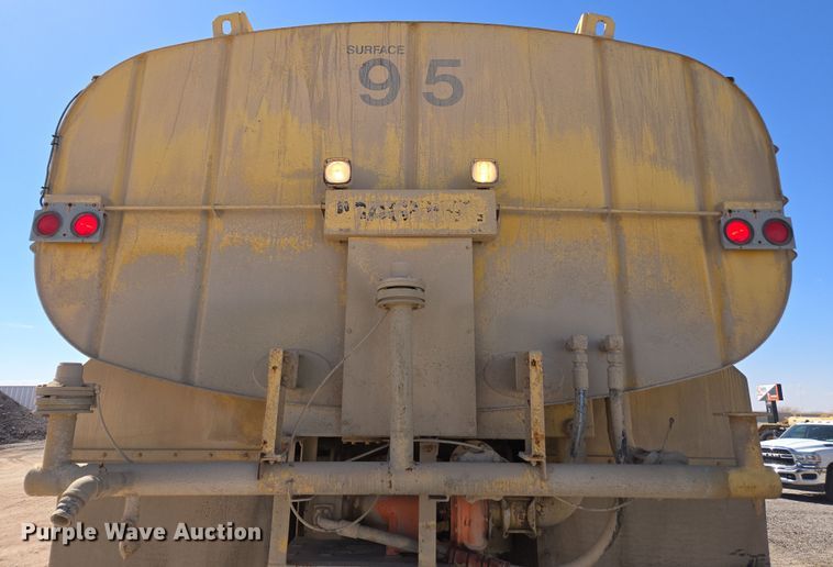 image for item DW1835 Haulpak water wagon