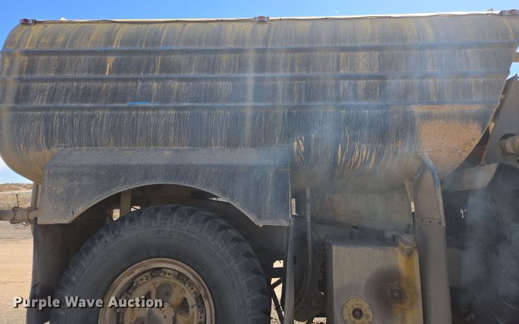 image for item DW1835 Haulpak water wagon