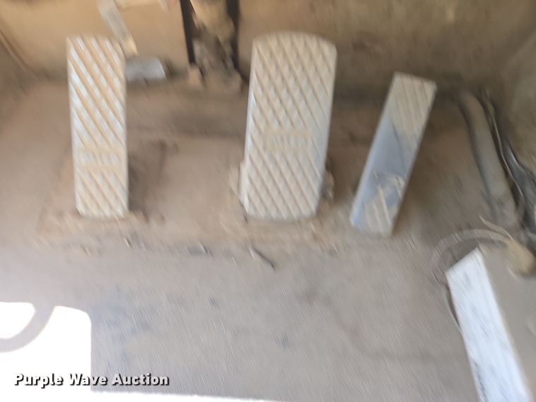 image for item DW1835 Haulpak water wagon