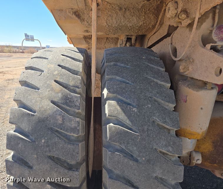 image for item DW1836 1988 Haulpak 140M haul truck