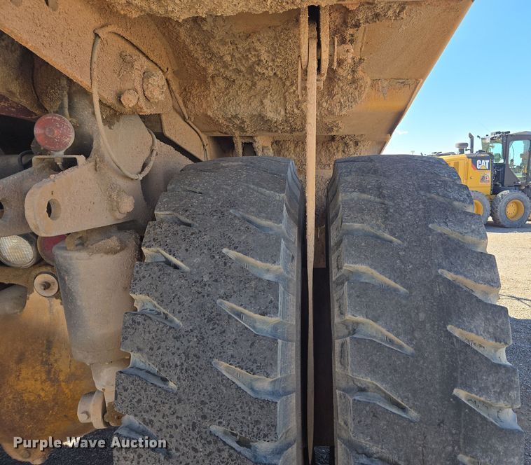 image for item DW1836 1988 Haulpak 140M haul truck